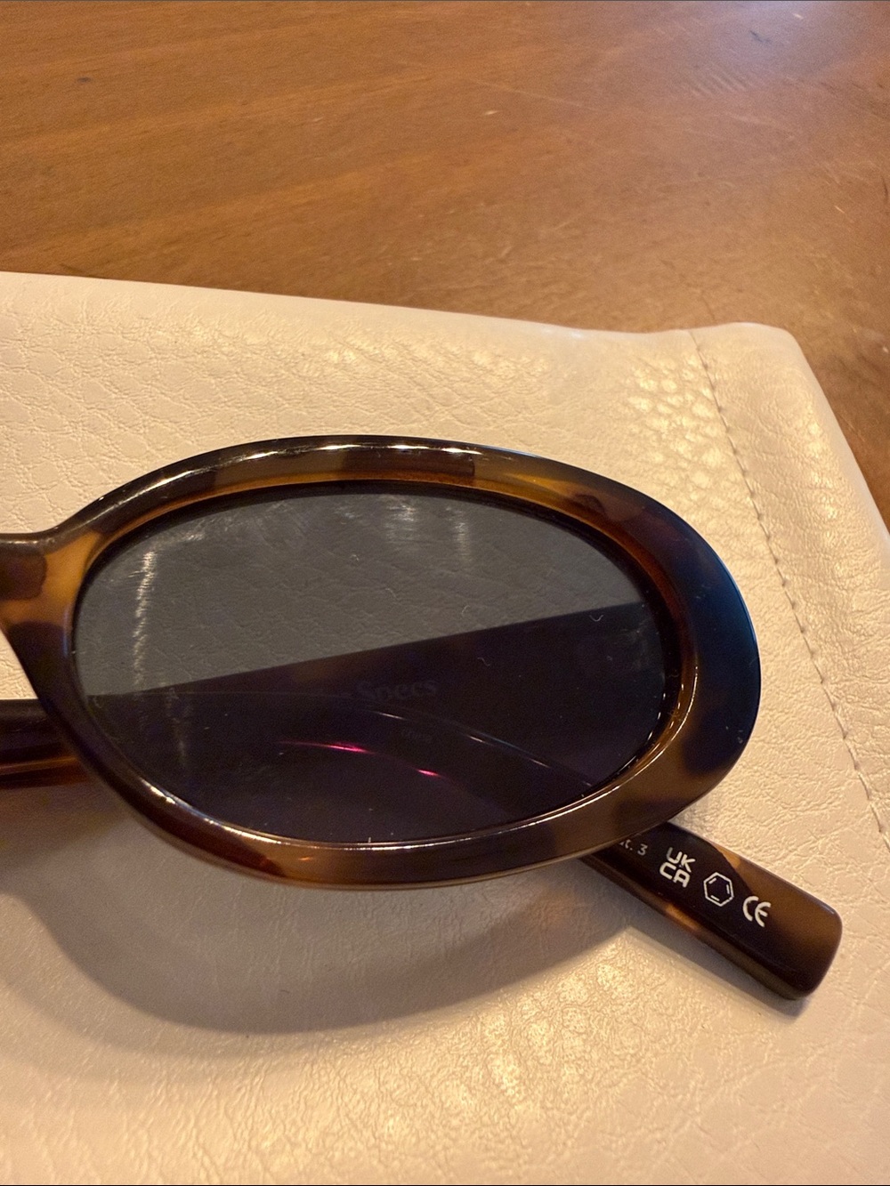 Le Specs Tortoiseshell Oval Sunglasses - Brown/Black Lenses - Picture 2 of 4